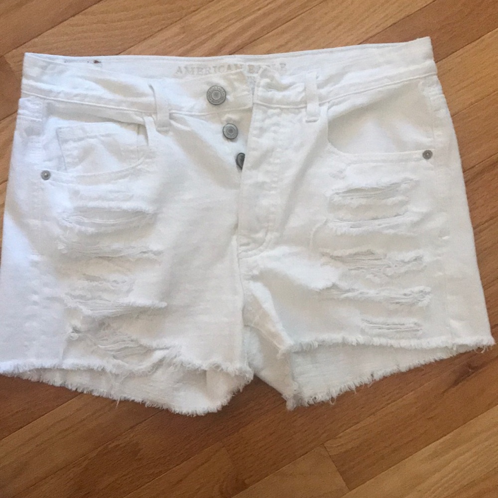 White high waisted American Eagle ripped shorts